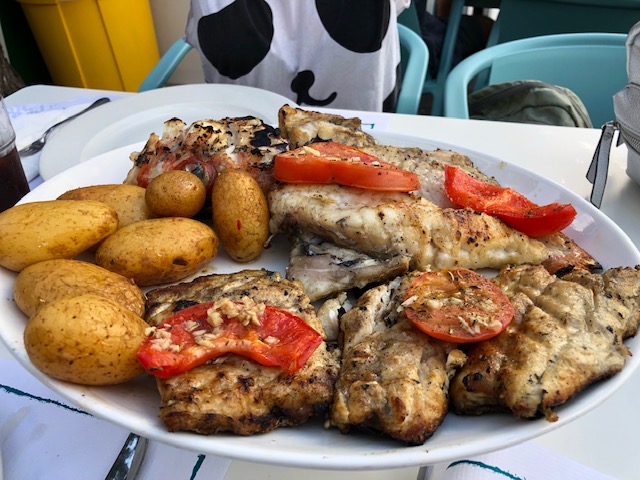 3 delicious kinds of fish, and of course potatoes